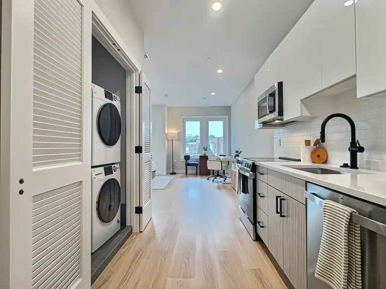 1305 Hyde Park Ave. #211, Boston, MA 02136
