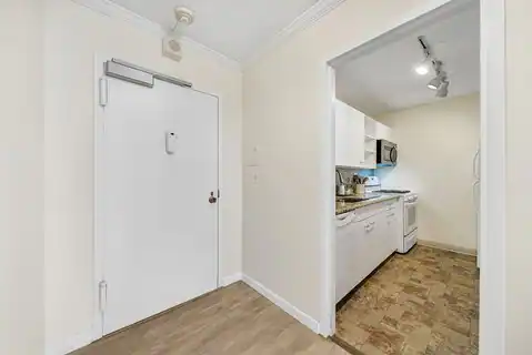 9 Hawthorne Pl #7H, Boston, MA 02114 — photo 13
