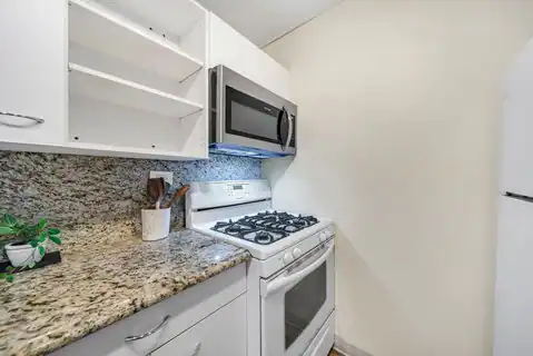9 Hawthorne Pl #7H, Boston, MA 02114 — photo 18