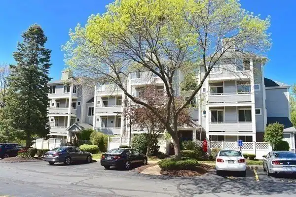 200 Falls Blvd #H303, Quincy, MA 02169