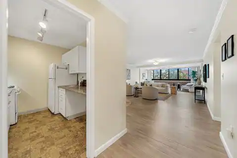 9 Hawthorne Pl #7H, Boston, MA 02114 — photo 49
