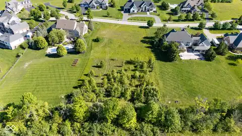 9335 Pleasant View Lane, Zionsville, IN 46077 — photo 6