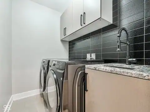 2058 Carrollton Avenue, Indianapolis, IN 46202 — photo 44