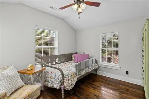 233 W Ash Street, Fayetteville, AR 72703 — photo 10