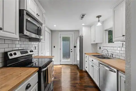 233 W Ash Street, Fayetteville, AR 72703 — photo 3