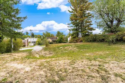 563 Killarney Drive, Morgantown, WV 26505 — photo 9