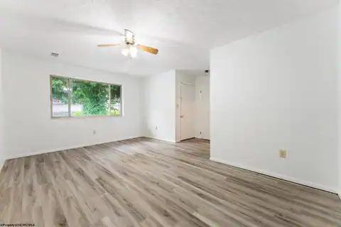 887 Tremont Street, Morgantown, WV 26505 — photo 3