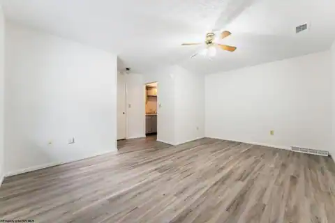 887 Tremont Street, Morgantown, WV 26505 — photo 4
