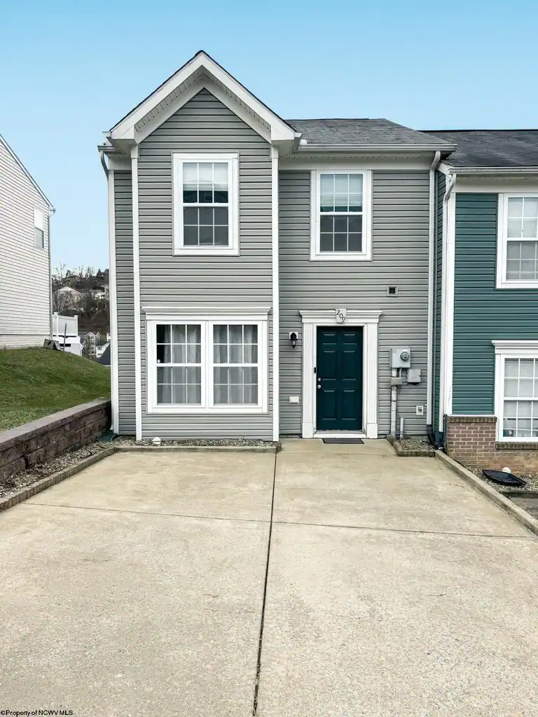 209 Raven Run, Morgantown, WV 26508