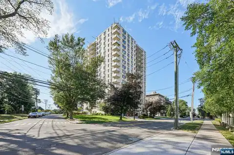 307 Prospect Avenue 16A, Hackensack, NJ 07601 — photo 10