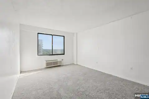 307 Prospect Avenue 16A, Hackensack, NJ 07601 — photo 16