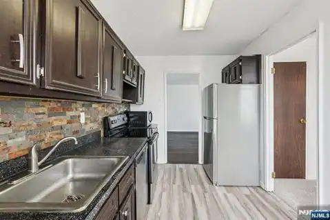 307 Prospect Avenue 16A, Hackensack, NJ 07601 — photo 5