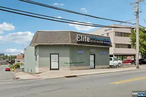 101 Grand Avenue, Palisades Park, NJ 07650 — photo 2