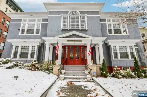 375 Fairmount Avenue, Jersey City, NJ 07306 — photo 2