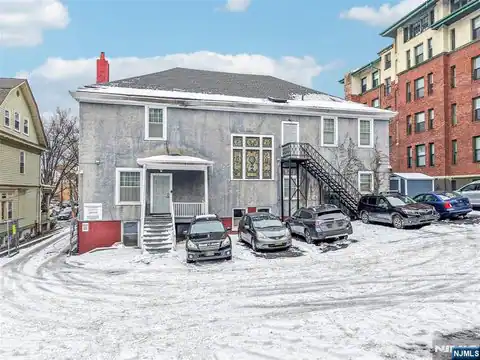 375 Fairmount Avenue, Jersey City, NJ 07306 — photo 24