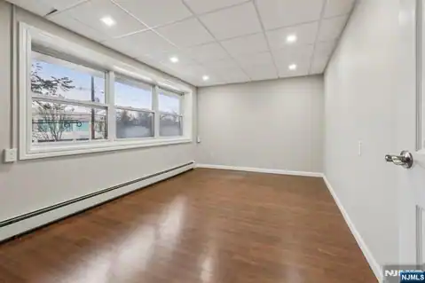 631 E Palisade Avenue, Englewood Cliffs, NJ 07632 — photo 10