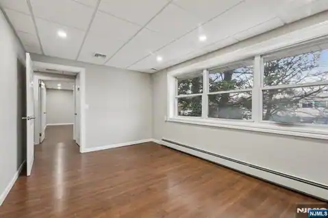 631 E Palisade Avenue, Englewood Cliffs, NJ 07632 — photo 11