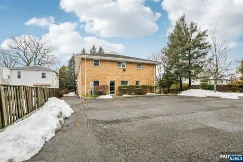 631 E Palisade Avenue, Englewood Cliffs, NJ 07632 — photo 14