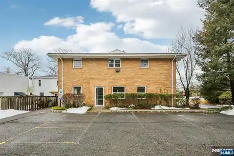 631 E Palisade Avenue, Englewood Cliffs, NJ 07632 — photo 15