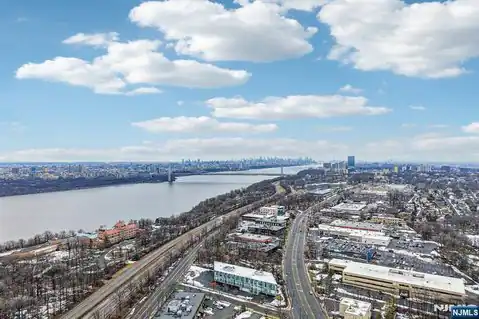 631 E Palisade Avenue, Englewood Cliffs, NJ 07632 — photo 19