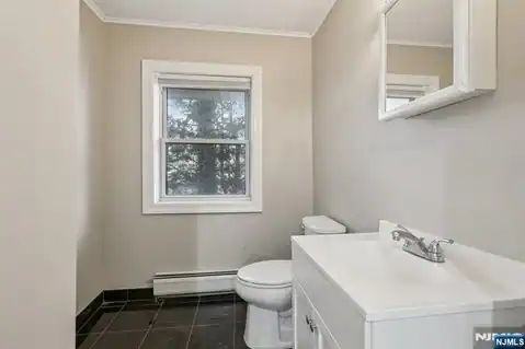 631 E Palisade Avenue, Englewood Cliffs, NJ 07632 — photo 9