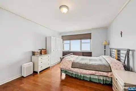 2077 Center Avenue 20J, Fort Lee, NJ 07024 — photo 6