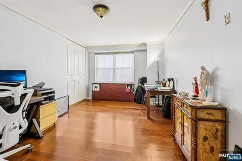 2077 Center Avenue 20J, Fort Lee, NJ 07024 — photo 8