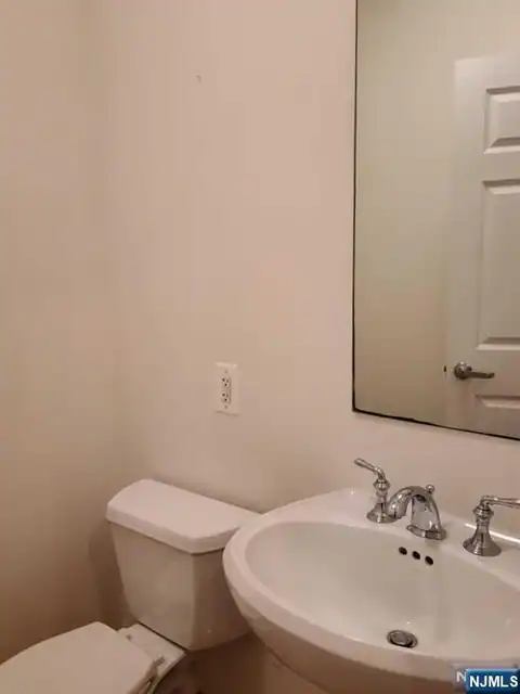 323 Willow Street 3M, Teaneck, NJ 07666 — photo 3