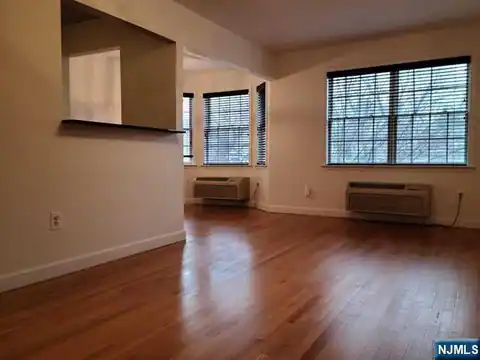 323 Willow Street 3M, Teaneck, NJ 07666 — photo 5