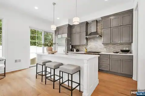 11 Gabriel Court 11, Paramus, NJ 07652 — photo 10
