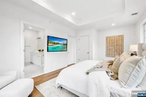 11 Gabriel Court 11, Paramus, NJ 07652 — photo 22