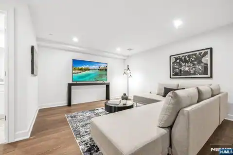 11 Gabriel Court 11, Paramus, NJ 07652 — photo 40
