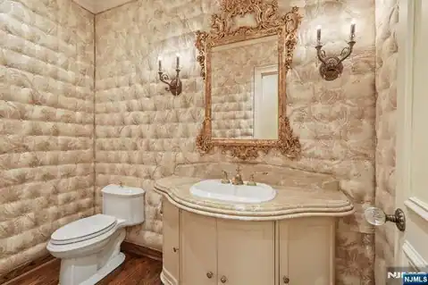 2 Ascot Way, Fort Lee, NJ 07024 — photo 17