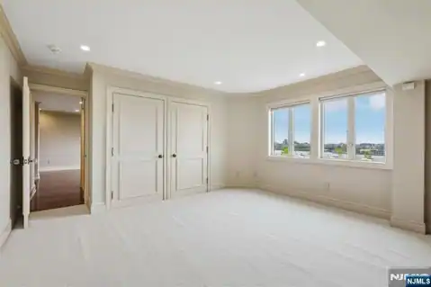 2 Ascot Way, Fort Lee, NJ 07024 — photo 38