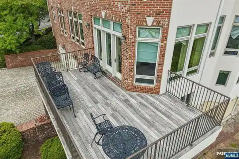 2 Ascot Way, Fort Lee, NJ 07024 — photo 45