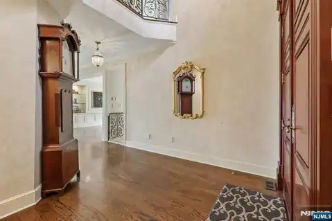 2 Ascot Way, Fort Lee, NJ 07024 — photo 7