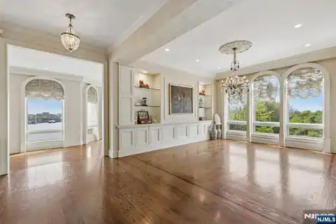 2 Ascot Way, Fort Lee, NJ 07024 — photo 8