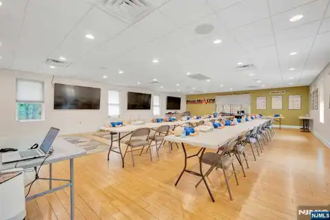 450 Hamburg Turnpike, Wayne, NJ 07470 — photo 14