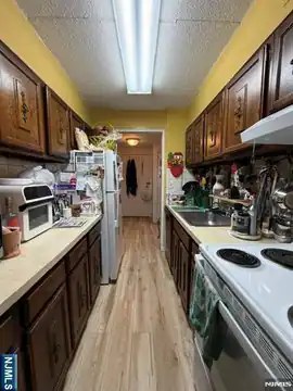 555 Gorge Road 4I, Cliffside Park, NJ 07010 — photo 9