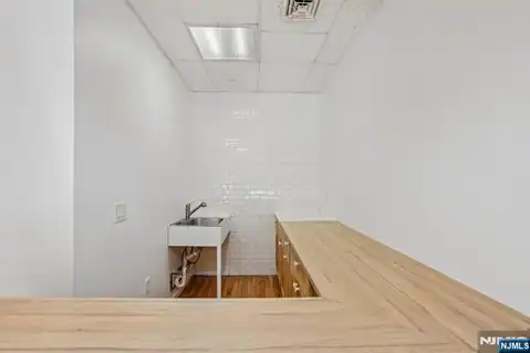 825 State Highway 3, Ridgefield, NJ 07657 — photo 14