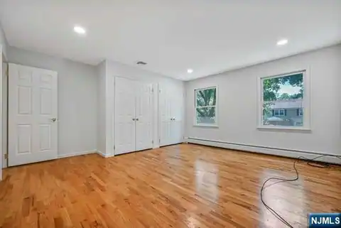 5 Skie Drive, Paramus, NJ 07652 — photo 17
