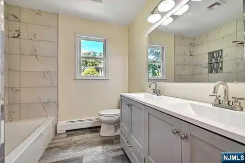 5 Skie Drive, Paramus, NJ 07652 — photo 18