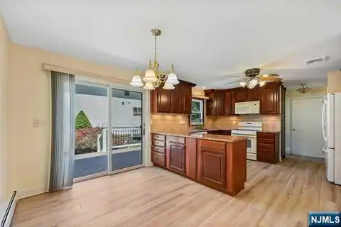 5 Skie Drive, Paramus, NJ 07652 — photo 4