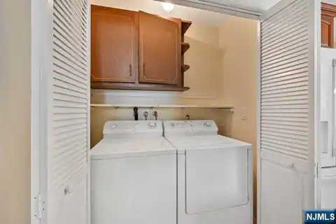 5 Skie Drive, Paramus, NJ 07652 — photo 6