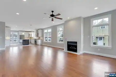 582 Green Valley Road, Paramus, NJ 07652 — photo 10