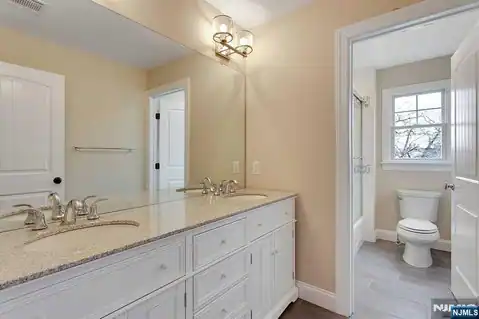 582 Green Valley Road, Paramus, NJ 07652 — photo 17