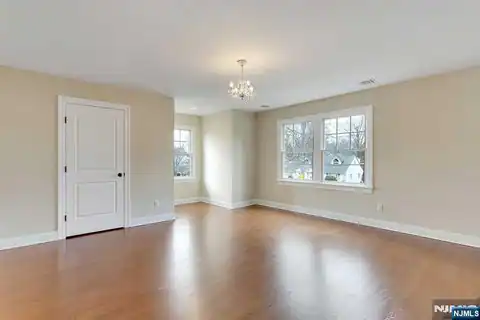 582 Green Valley Road, Paramus, NJ 07652 — photo 18