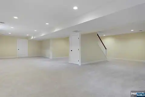 582 Green Valley Road, Paramus, NJ 07652 — photo 22