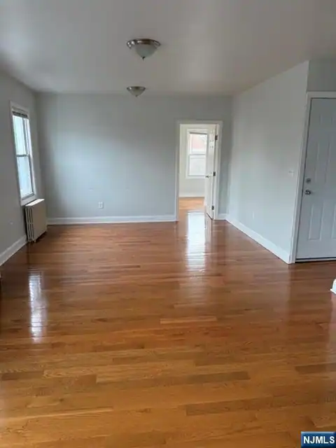 25 Pine Street 27B, Verona, NJ 07044 — photo 2