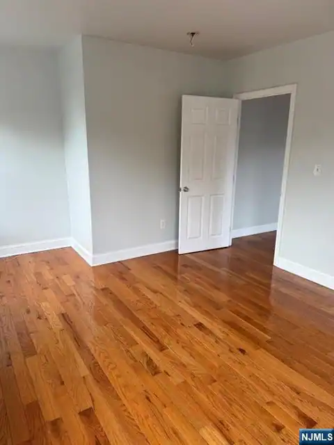25 Pine Street 27B, Verona, NJ 07044 — photo 7